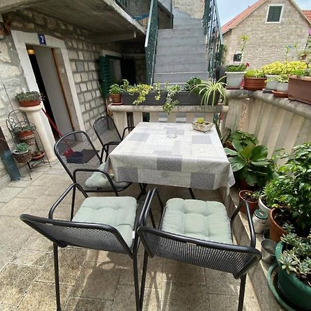 Ferienwohnung Apartman Rose Makarska Exterior foto