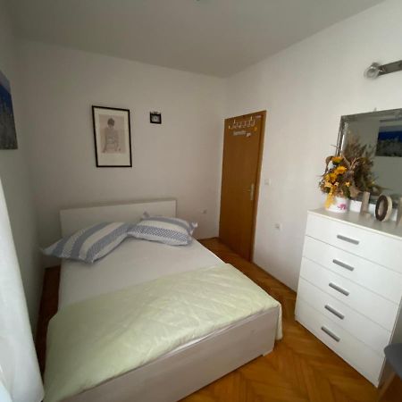 Ferienwohnung Apartman Rose Makarska Exterior foto