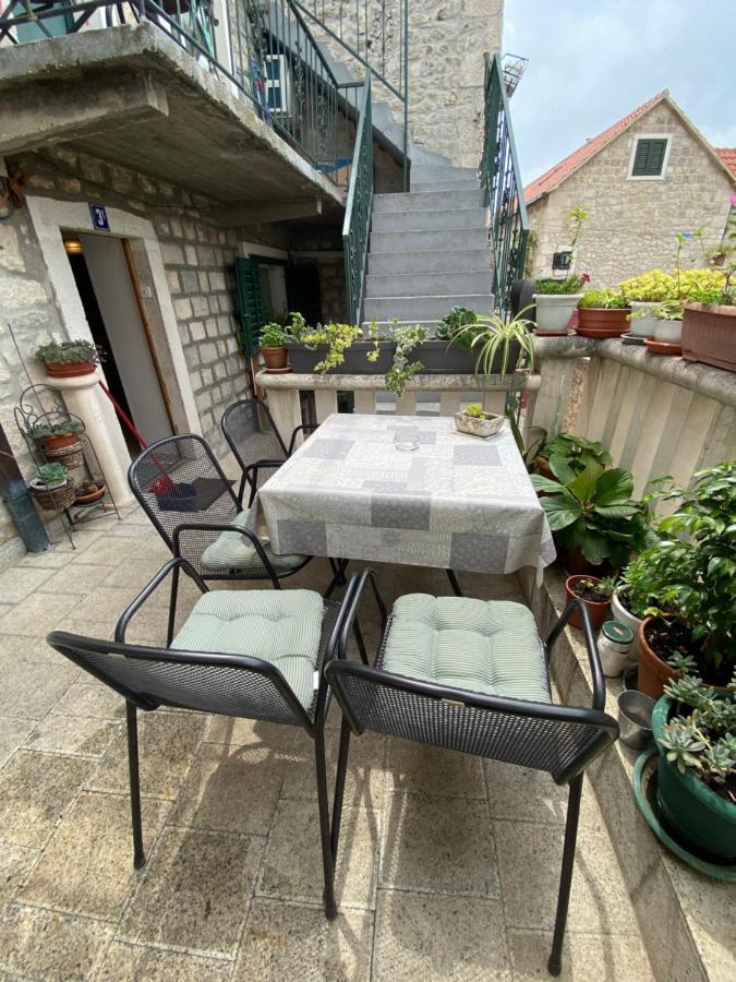 Ferienwohnung Apartman Rose Makarska Exterior foto