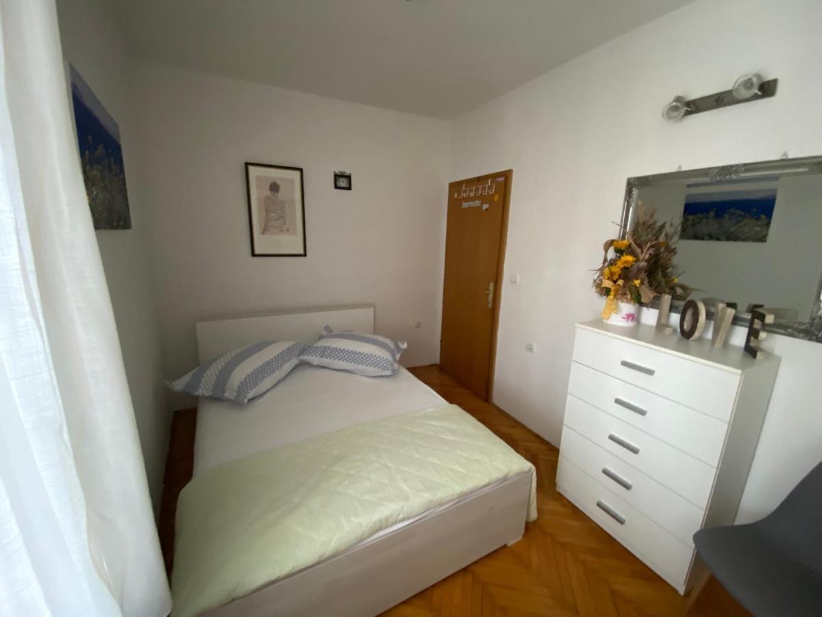 Ferienwohnung Apartman Rose Makarska Exterior foto