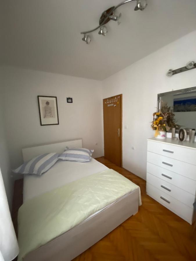 Ferienwohnung Apartman Rose Makarska Exterior foto