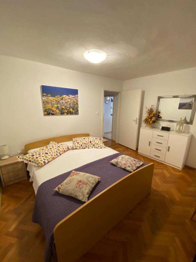 Ferienwohnung Apartman Rose Makarska Exterior foto