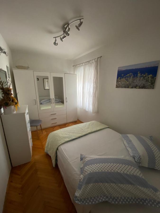 Ferienwohnung Apartman Rose Makarska Exterior foto